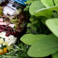 Mason Jar Salate - Italien im Dressing